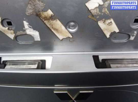 Крышка багажника на Mitsubishi Lancer IX