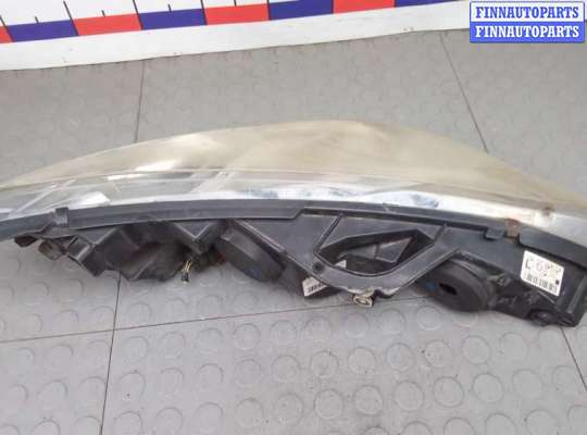 Фара передняя на Peugeot 407