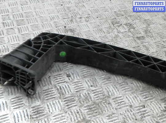 купить усилитель бампера передний (кронштейн) на CITROEN C5 2