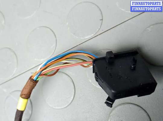 купить зеркало наружное правое на BMW 7 E65