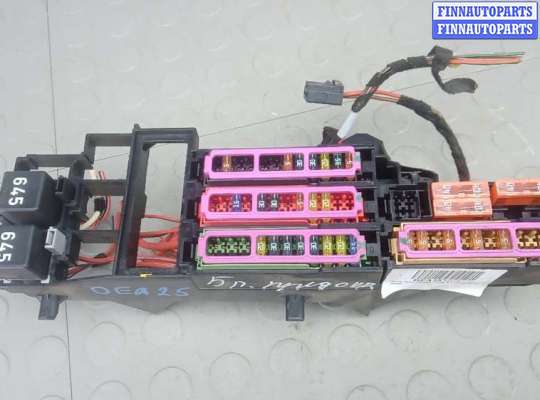 купить блок предохранителей на AUDI A6 C7