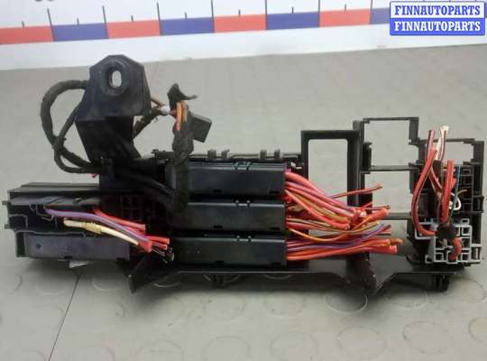 купить блок предохранителей на AUDI A6 C7