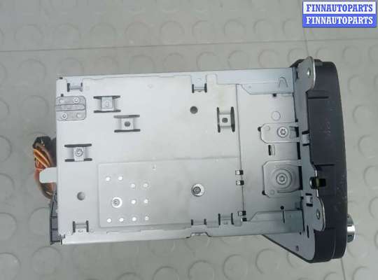 купить магнитола на VOLKSWAGEN TOURAN (1T3)