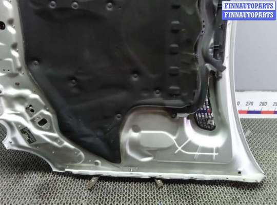 Капот на Mercedes-Benz E (W211)