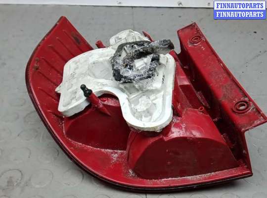 купить фонарь задний правый на SKODA YETI 1