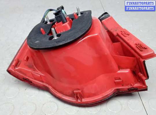 купить фонарь задний правый на VOLKSWAGEN PASSAT B6