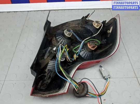 купить фонарь задний правый на VOLVO XC90 1