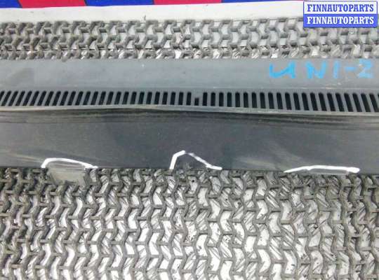 купить накладка декоративная (жабо, дождевик) на FORD B-MAX 1