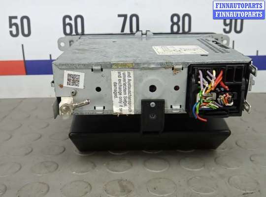 купить магнитола на VOLKSWAGEN TOURAN (1T3)
