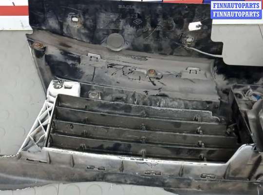 купить решетка радиатора на RENAULT DUSTER 1
