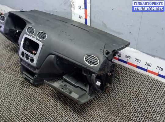 Панель передняя салона (Торпедо) на Ford Focus II