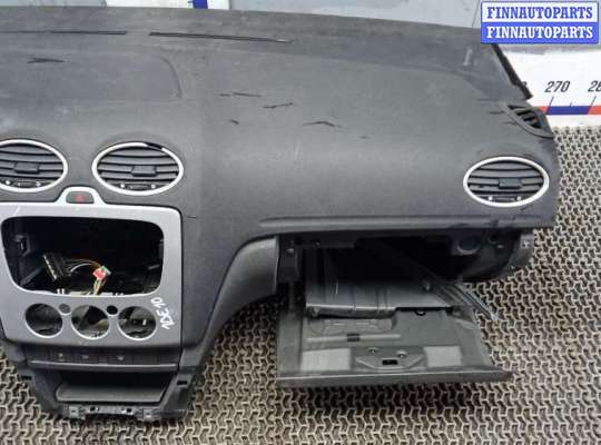 Панель передняя салона (Торпедо) на Ford Focus II