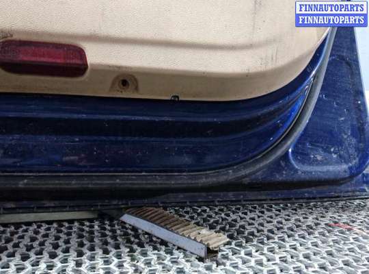купить дверь передняя правая на VOLKSWAGEN PASSAT B6