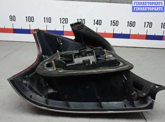 Фонарь задний на Toyota Avensis II (T250)