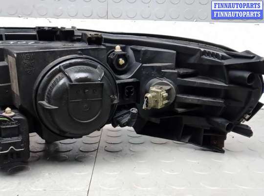 Фара передняя на Volvo S60 I | V70 II (P2)