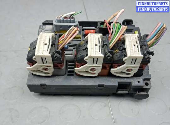 купить блок предохранителей на PEUGEOT 308 1