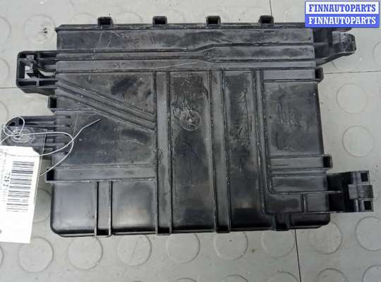 купить блок предохранителей на CADILLAC SRX 2