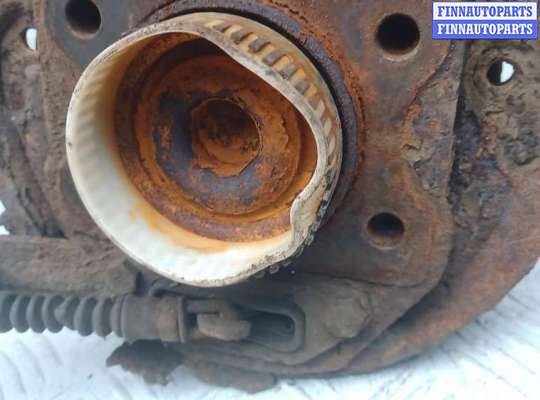 купить ступица задняя правая на HYUNDAI IX35 1