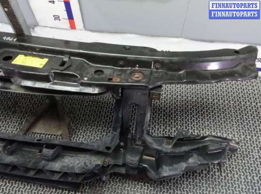 Панель передняя (телевизор) на Range Rover III (LM, L322)