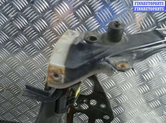 купить передняя панель крепления облицовки (телевизор) на LEXUS GS 3