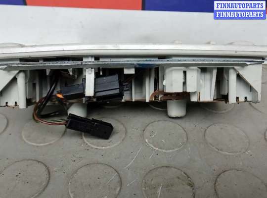 купить фонарь освещения салона на VOLKSWAGEN PASSAT B5