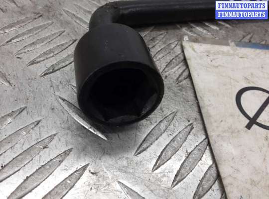 купить ключ колесный на CITROEN BERLINGO 1