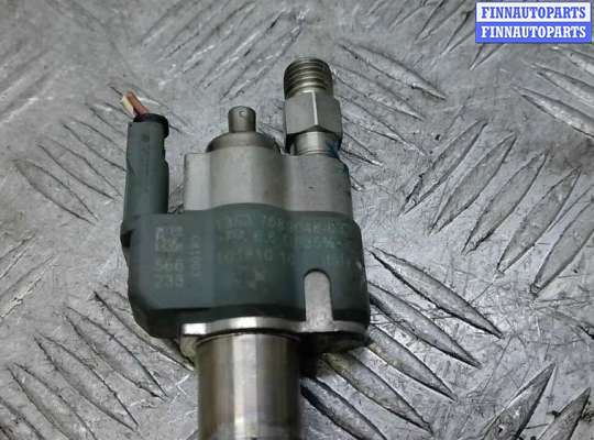 Форсунка топливная на BMW 3 (E90/E91/E92/E93)