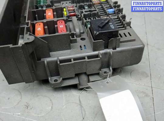 купить блок предохранителей на BMW X1 E84