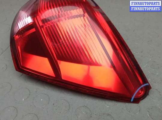 купить фонарь задний правый на NISSAN QASHQAI J10