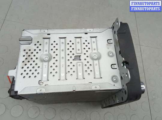 купить магнитола на VOLKSWAGEN TOURAN (1T3)
