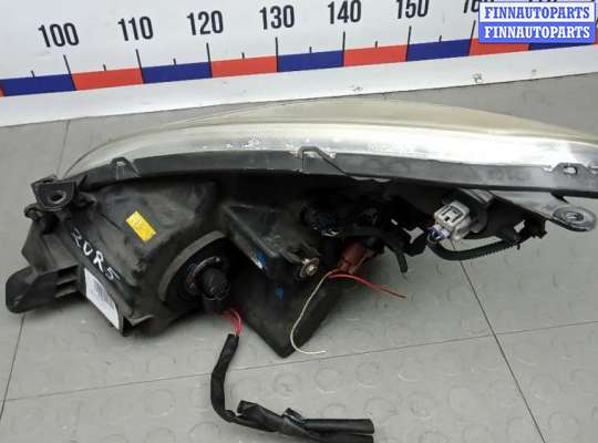 купить фара правая на TOYOTA COROLLA VERSO 2