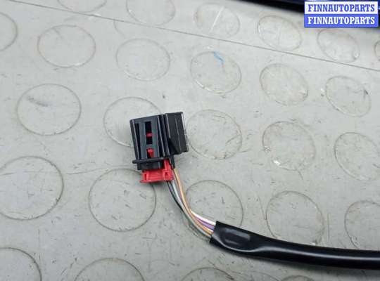 купить зеркало наружное левое на VOLKSWAGEN TOURAN (1T1, 1T2)
