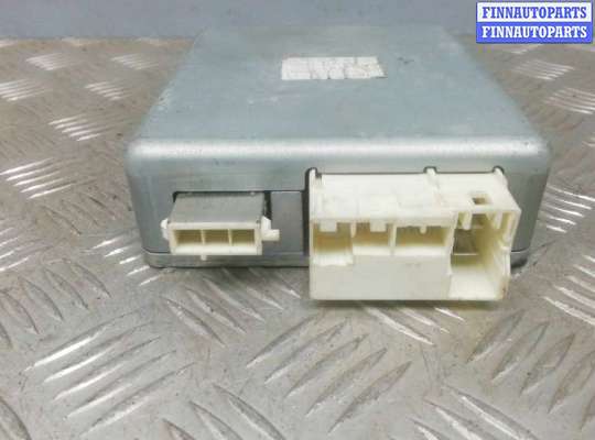 купить блок управления на TOYOTA AURIS E150