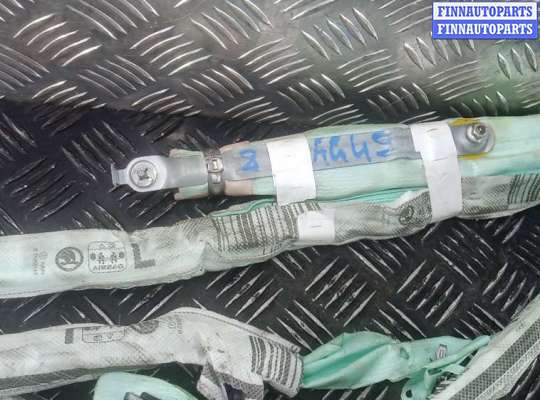 купить шторка безопасности на SKODA OCTAVIA A7