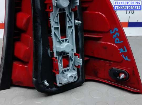 купить фонарь задний левый на MERCEDES BENZ C-CLASS W203