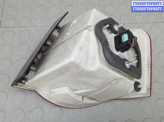 купить фонарь задний левый на VOLKSWAGEN JETTA 5