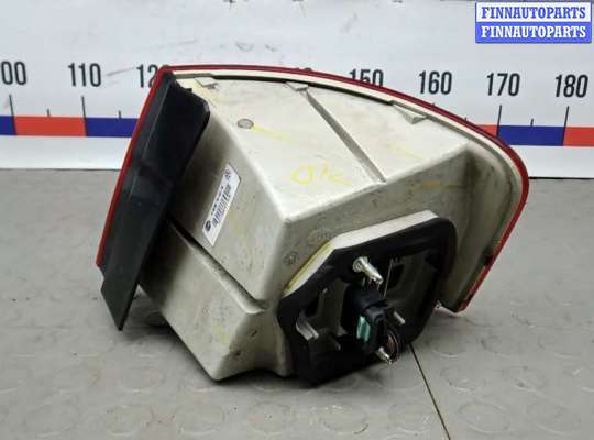 купить фонарь задний левый на VOLKSWAGEN JETTA 5