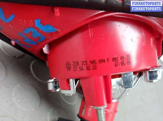 Фонарь крышки багажника на Volkswagen Passat B6 (3C)