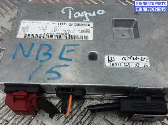 блок радио AU923761 на AUDI Q7