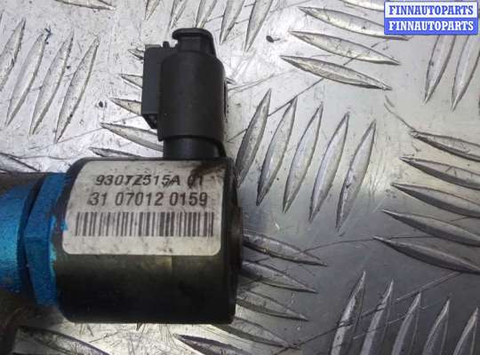 Рампа (рейка) топливная на Mercedes-Benz C (W204)