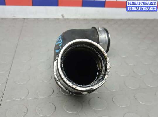 купить патрубок интеркулера на MERCEDES BENZ CLK C209