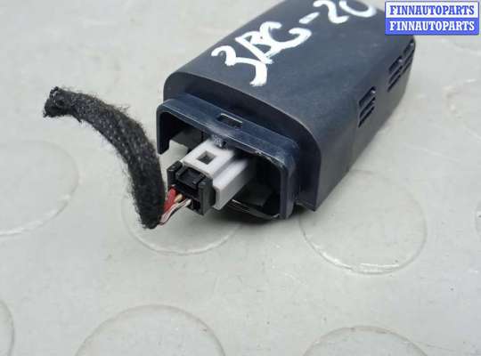 Датчик дождя на Toyota C-HR I (AX10/AX50)