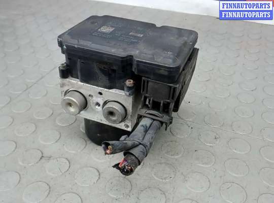 Блок ABS на Mercedes-Benz C (W204)