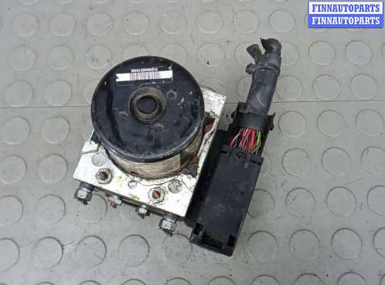 Блок ABS на Mercedes-Benz C (W204)