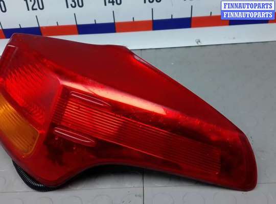 купить фонарь задний правый на TOYOTA RAV 4 CA40