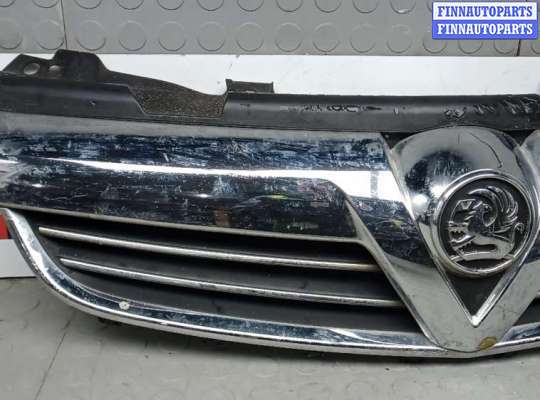 Решетка радиатора на Opel Zafira B