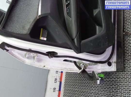 Дверь боковая на Peugeot 3008 II