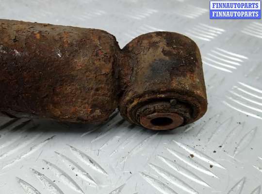 купить стойка задняя правая на VOLKSWAGEN TOUAREG 7L