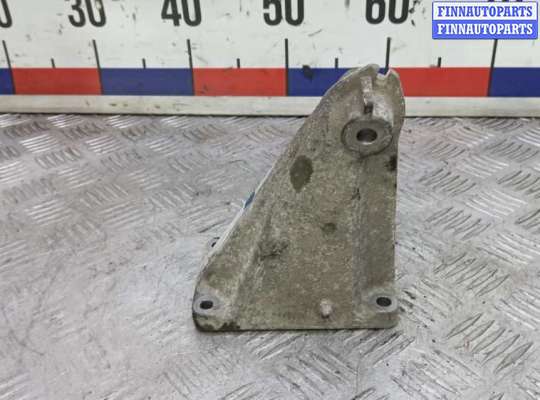 купить кронштейн двигателя бензиновый на MERCEDES BENZ CLK C209