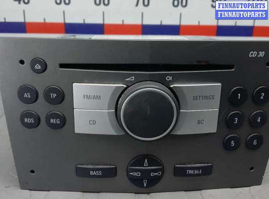 магнитола OP2434138 на OPEL ZAFIRA B